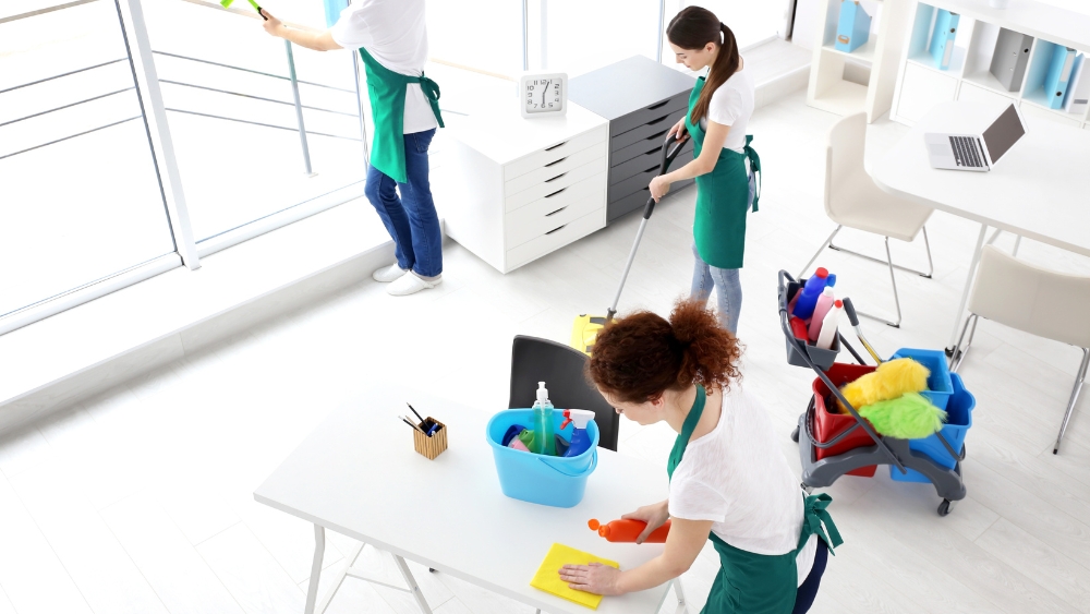 Choosing the Right Office Cleaning Company: Factors to Consider When Hiring a Provider